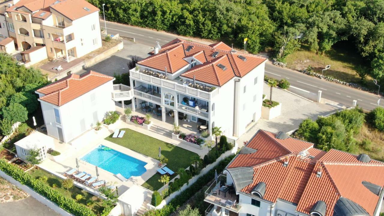 Deluxe Apartments Vila Carissa Malinska Εξωτερικό φωτογραφία